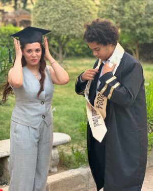 Rahma Ahmed Farag Instagram - My little dear graduated today 🥹🥹🥹❤️❤️❤️
@mohand.ahmed.5 love u 😘 

Suit by @sarayousry_official