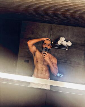 Ram Pothineni Instagram - Disappear - Reappear 

Gym & Steam sessions for #DoubleiSmart 

Go Natural, Eat Clean & Don’t forget to push your trainer! ;) 

#RAPO