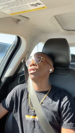 Ramon Reed Instagram - Alright now.. THIS IS UNACCEPTABLE. Somebody take her phone away #takearest