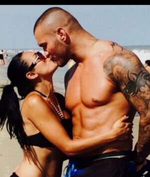 Randy Orton Instagram - In a few days it’ll be 11 amazing years since I met the love of my life. Love you baby ❤️
@kim.orton01