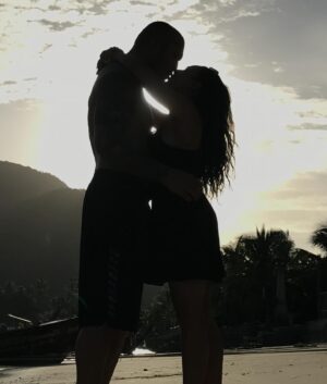 Randy Orton Instagram - In a few days it’ll be 11 amazing years since I met the love of my life. Love you baby ❤️
@kim.orton01