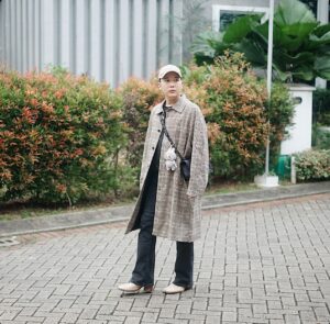 Rangga Moela Instagram - autumn in europe ❌ 
autumn in tangsel ✔️ 🤣✌🏻