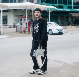 Rangga Moela Instagram - 즐거운 휴일 보내세요 ⭐✨