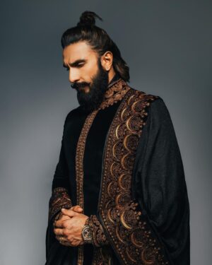 Ranveer Singh Instagram - 🖤✨
