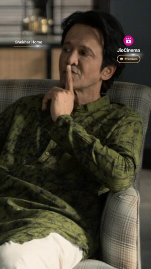 Ranvir Shorey Instagram - When mystery knocks, Shekhar Home answers. Catch the master detective at work 🕵️‍♂️

Watch #ShekharHome streaming now exclusively on JioCinema Premium.

@kaykaymenon02 @ranvirshorey 

#ShekharHomeOnJioCinema #JioCinemaPremium
