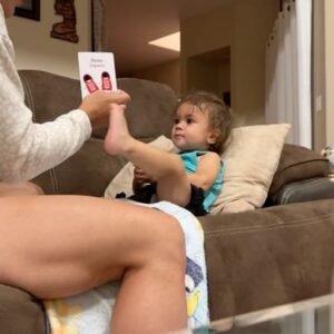 Raquel Pennington Instagram - 14 months old today 🩷📚 our little smarty pants 😍 working on raising a bilingual baby #BabyGirl #PuertoRican #Mexican - watch until the end - She probably has about 100-150 words - she can understand some Spanish and has picked up a few words as well. Amo Mama & Amo Mommy she has had down pact for a few months now :) Plus she started telling us when she has pooped lol 💩 Lastly she loves reading. It’s always book… book … Swipe left for part 2