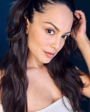 Raquel Pomplun Instagram - Accidental headshot 📷 🤪

I’m not gonna lie, the tiredness of motherhood has shut down quite a bit my creativity… I’ve always been so proud of how creative I can be, either original or through inspiration. 

Lately, that creativity has been aching to reclaim its place in my heart and mind… and the tiredness is not keeping me from them juices flowing anymore. 

We shall see… so, here’s the question, for all my creatives out there: what do you do to recharge them juices??? 

#artist #creative #art #RaquelPomplun #Photography #Videography #create #instagram #Pomplunation