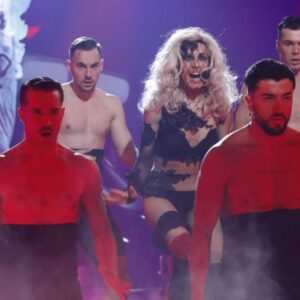 Raquel Sánchez Silva Instagram - Gracias gracias gracias. Un sueño. Una experiencia para toda mi vida. Lo mejor, mis compañeros. La emoción de una final inolvidable. 
Viva @tucaramesuena !!