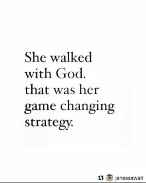 Rashida Olayiwola Instagram - “You need to create space within your life for expansion, to signify your internal growth, to mark for YOURSELF the end of old chapters and the beginning of new chapters and shifts” Amen and Asè. God I want to #THANKYOU so much for your grace, instructions, and discipline. For the intention of being out the way and tapped fully into you. SO MUCH has happened/ is HAPPENING, this being just ONE of the many blessings as I continue to work and take full care while God works. Always in ALL ways. 

Thank you @jessecollinsent @dionnenicoleharmon @jeannaerouclay @brittanybrazil & @bet for trusting me as a writer, creative and every gift god blessed me with to use as the new Head Writer. Grateful and Proud is an understatement. Thank you for trusting me to ensemble a brilliant creative team who exemplifies our vision and black excellence. ❤️🎬💚Only the Second #BlackWoman in the show’s history to lead so i salute and am grateful to the first who did it & lead the way 🙏🏾 as we continue to progress with #US in mind🫶🏾🎬

I pray for continued goodness and as everyone tune in for what will be a @betawards that will be filled with nostalgia, wholesomeness, #culture, PURE #Comedy and FUN. Amen and Asè. #godinthedetails #ChicagoKid #multihyphenate #BetAwards 🫶🏾✌🏾💫🚀