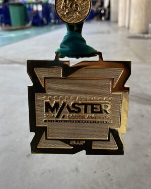 Raúl Olivo Instagram - Felicitaciones a nuestro atleta @raulolivo por el 1er lugar en el Master International de la IBJJF en Rio de Janeiro 🇧🇷.

Estamos muy orgullosos 🥇🔥🍍🦍

✈️ Próxima parada, World Master Las Vegas.

Osssss