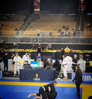 Raúl Olivo Instagram - Before the storm!!! Panamericano BJJ @ibjjf 🥈 Master Heavyweight ▫️ #RO 🐺