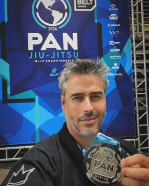 Raúl Olivo Instagram - Sub-Campeón Panamericano de Jiu Jitsu Brasileño !!! 🥈🥋 @ibjjf  Gracias @academia_artesuave por el apoyo!!! Que buena experiencia! 🙏🏻 #bjj #RO