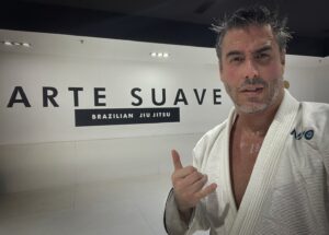 Raúl Olivo Instagram - Primera de hoy!  Gi Open Mat @artesuavelacastellana  #RO 🐺
