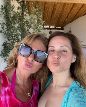 Raya Abirached Instagram - Soul sisters ❤️🇮🇹💕