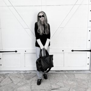 Rebecca Gayheart Instagram - Wknd ready 🖤 @thinkroyln #tgitw #black white #letsgo