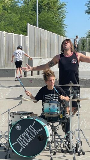 Recker Eans Instagram - Happy Birthday to the homie @jasondevore of @authorityzeromusic 
-
Crazy to look back at how long we’ve known each other from @schoolofrockgilbert meet and greet when I was 6 years old, to sharing the stage a few times @marqueetheatre to dropping ‘Cut Your Losses’ this year. Always appreciate your talent, support and friendship 🤘❤️🙏
-
Go follow @jasondevore and @authorityzeromusic Wish him a HBD and STREAM OUR SONG ‘Cut Your Losses’ ON ALL PLATFORMS!! 
-
#happybirthday #friend #punkrock #newmusic #drums #songwriter #producer