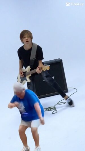 Recker Eans Instagram - Even Grandmas Love It! 🤘
-
‘Headcase’ OUT NOW FEAT @dropoutkingsaz @adam_ramey @blackcatbill9 
-
#numetal #metal #grandma #dance #newmusic
