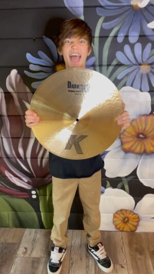 Recker Eans Instagram - @zildjiancompany with that early Christmas present 🤘
-
You rock @cymbalgirrl THANK YOU so much!! These are gonna sound so good @fuelfest in a few weeks
-
🎶 The Chosen One by Me feat @dropoutkingsaz 
-
New Setup:
14” custom hybrid hi-hat
18” medium thin dark K crash
19” custom hybrid K china
18” A custom crash
21” A custom 20th anniversary ride
-
#thankyou #drummer #zildjian