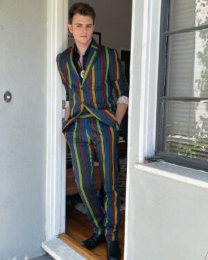Reed Horstmann Instagram - Little more love for the suit, and yes I stole it from @sacha_carlson and no I won’t give it back 

#actor #actorslife #photography #photo #villainsofvalleyview #disneychannel #disney #villains #redcarpet