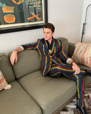 Reed Horstmann Instagram - Little more love for the suit, and yes I stole it from @sacha_carlson and no I won’t give it back 

#actor #actorslife #photography #photo #villainsofvalleyview #disneychannel #disney #villains #redcarpet