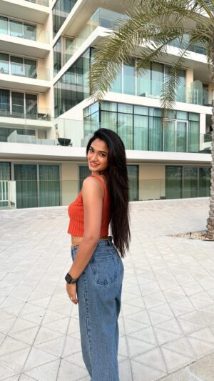 Reeshma Nanaiah Instagram - 42 degrees in Abu Dhabi got me saying ‘Tauba Tauba’ 😮‍💨
