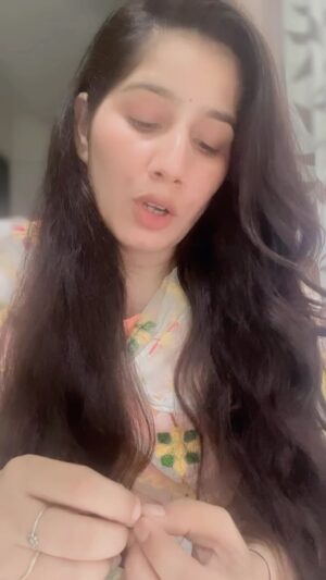 Reeta Mewada Instagram - 🇮🇳Jay Hind #indipendenceday #viral #instagram #like #reels #reels #trendingreels #explore #india 🧡🤍💚