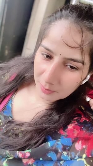 Reeta Mewada Instagram - Balma 😂🫶🏻😊#viral #instagram #like #explore #reels #trendingreels #love #reetamewada18 follow @reetamewada18