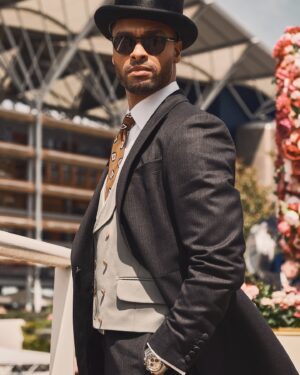 Regé-Jean Page Instagram - Classic day at the races 🐎 

•
@longines