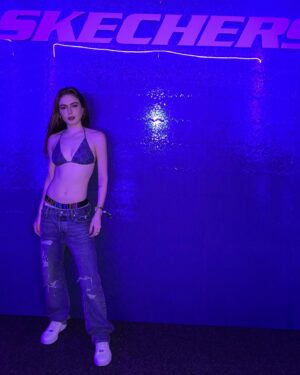 Regina Pavón Instagram - Gracias @skechersmexico por una noche increíble llena de música y tenis cómodos para bailar.💃🏻#SketchersMx