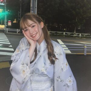 Reia Yonekura Instagram - 今年初浴衣~‪🫶🏻

淡くて可愛い浴衣だし、ヘアメイクも可愛くてめちゃくちゃテンション上がりました‪˙ᵕ˙

@asknowasplus 
@0501__irina