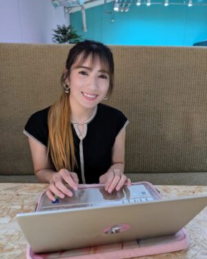Reika Saiki Instagram - 自分で作ったHP！！
https://saikireika.com/

こないだ少し改良したんだあ！！
出演情報は一部しか載せてなかったけど、各ジャンルごとに「もっと見る」ボタンを設置して、たくさん情報を載せられるように…🙆‍♀️
今後も少しずつ更新予定です💓☺️