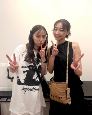 Rena Takeda Instagram - 昨日は、バースデーイベントでした🎂🎈
楽しすぎました、、、！！！！

たくさんのお祝いで溢れた❤️‍🔥
素敵な日をありがとうございました✴︎✳︎

のつ！

《1部》
jacket,pants
@seyto_official

tops
@beautifulpeople_officialsite

shoes
@alm._official

accessories
@miyunakamura.jewelry
@hemca_official
@seasukii_jp
@rhodes_showroom

《2部》
tops,skirt
@paulsmithjapan

shoes
@alm._official

accessories
@kumpel_by_p
@enn._official
@ki_ele
@jugemade
@sa.ya.original
@karhtu_press
@rhodes_showroom

《3部》
all
@maisonkitsune

accessories
@yuu_select
@35.jewelry
@karhtu_press
@rhodes_showroom