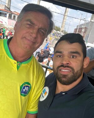 Renan Barão Instagram - Dando início a abertura da nossa campanha com a presença do @jairmessiasbolsonaro 

#jairbolsonaro #jairmessiasbolsonaro #vereador #jiujitsu