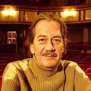 Renan Bilek Instagram - Ne öğrendiysem seninle başladı, senin rehberliğinde oldu. Ama ne oldu şimdi böyle? Biz kime danışacak, kimden fikir alacağız? Kime USTA diyeceğiz şimdi? Oldu mu be Usta?
 #ferhanşensoy