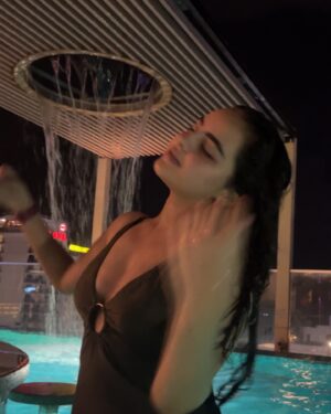 Renaye Tejani Instagram - here till further notice 🌴✨😌