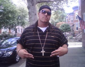 Renes Rivera Instagram - Seriously? WHO did I think I was? I looked like a reggaeton artist. 

.
.
.
.
.
.
.
.
.
.
.
.
.
.
.
.
.
.
.
.
#FBF #FlashbackFriday #ForeverAgo #LongHair #NYC #Reggaeton #Latino #ThugLife #WayBackWhen