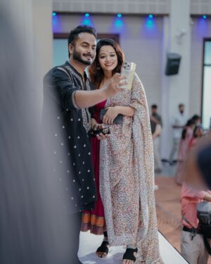 Renjini Kunju Instagram - “Captured a candid moment from Raees & Wafa beautiful wedding. Pure joy and genuine smiles that perfectly capture the essence of the day. 💫 #WeddingMemories #CandidMoments”