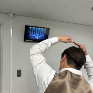 Reon Yuzuki Instagram - .
レオンジャック5
初日が無事終わりました😌
地震が途中
ありましたが
皆様
怖かったですね🙏
.
これ以上
何も起きませんように🙏🙏

.
そんな中
最後まで
見てくださり
感謝です。
明日からも
何かあった際は
すぐにスタッフが
動くようになってますので
どうぞ
観劇中は
ご安心いただけたらと思います🙏😌
.
本当に幸せな
空間でした。🩷🩷

.
ありがとうございました😌

.
今日は
加藤和樹くんが
ゲスト出演してくれました🩷🩷

マタハリの
セラヴィを
2人で歌えて
すごーく
幸せ☺️☺️

.

湖月わたるさんも
上野水香ちゃんも
あたたかーく

見守ってくださいました🩷

.
明日も
2回だ👍
夜は配信だ👍😌
.
早く寝なきゃと
家で走ってます🩷

.
おやすみなさい

#大村俊介
#辻本知彦
#汐月しゅう
#天寿光希
#麻央侑希
#綾凰華
#川本アレクサンダー
#東島京
#楠瀬タクヤ
#二家本亮介
#山本陽介
#石渡裕貴
#谷内翔太
#今野耕輔
#加藤和樹　くん
#和樹くんも楽屋でR
#柚希礼音