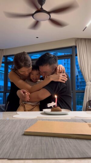 Reuben Kang Instagram - Happy birthday Dada. Love you ❤️
But this actually looks more like Jordy’s birthday 😂