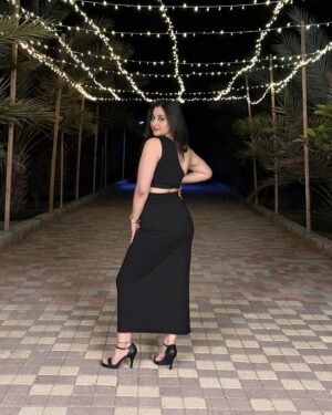 Revathi Pillai Instagram - mentally I’m still here..