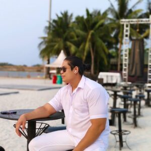 Reymon Knuliqh Instagram - Ketika kulihat senja eh ternyata senja dirumah sedang masak cumi Norwegia
#reymonknuliqh