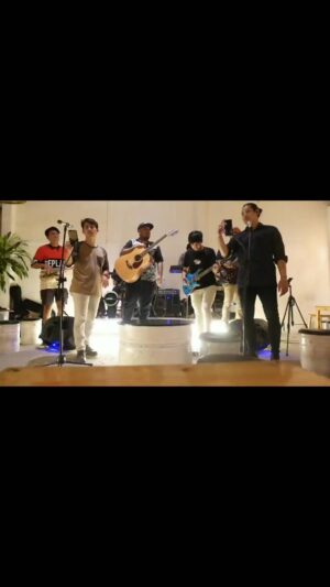 Reymon Knuliqh Instagram - Pandangan pertama
By @ranforyourlife
Cover by @smellsun_ori 

Player :
@abed_ramos
@axl.berpijar
@dipo_1991
@eranda_abed
@firza.f_27 
@jerryfriand13 
@viirizky_7

#smellsun