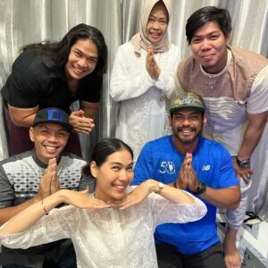 Reymon Knuliqh Instagram - Lebaran ke tiga kumpul sodara di balai pelatihan lipet ketupat

#reymonknuliqh