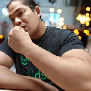 Reymon Knuliqh Instagram - Pengen makan, tapi makan apa ya? 
#reymonknuliqh #takdircintayangkupilih #tcyk