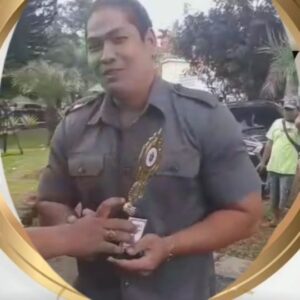 Reymon Knuliqh Instagram - Terima kasih kepada para fans yang sudah memoling saya dan akhirnya saya terpilih menjadi supir terkasbon dengan peraihan lebih seratus ribu dari kasbon @gilangramareal kepada pak Arjuna @djorghisultan ...

Sukses terus untuk saya dan saya doakan saya semakin menambah kasbon kepada Bu Astrid @cutkeke_xavier

#reymonknuliqh #takdircintayangkupilih #sinemart #sctv