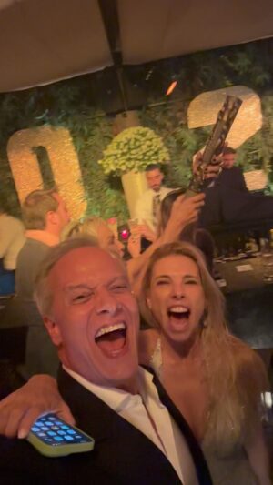 Ricardo Carriço Instagram - Happy New Year ☘️.
.
.
..

@ana.rebelo_ 
@diamantinomartins 
@joana_garcia 
@iveoficial .
@jorgeabudphoto 
@bozinmarrakech 
.
#celebration #newyear #love #friends #lifestyle #marrakech
