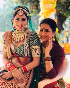 Richa Dixit Instagram - Happy birthday chachi jaan 🥳🥳🥳🥳🥳🥳god bless u 🥳