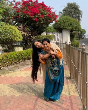 Richa Dixit Instagram - Happy birthday chachi jaan 🥳🥳🥳🥳🥳🥳god bless u 🥳