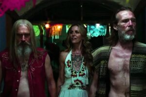 Richard Brake Instagram - Take a tip from Foxy and family. This is how you enter a party. Happy New Year everyone. Have fun and stay safe. #3fromhell #robzombie #sherimoonzombie #billmosley