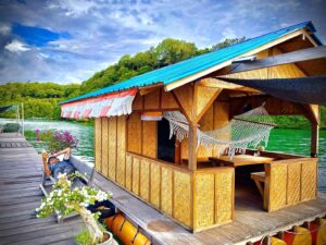 Richard O'Barry Instagram - A simple life is best. Especially if there’s sunshine and a tiny houseboat involved.
#UmahLumba